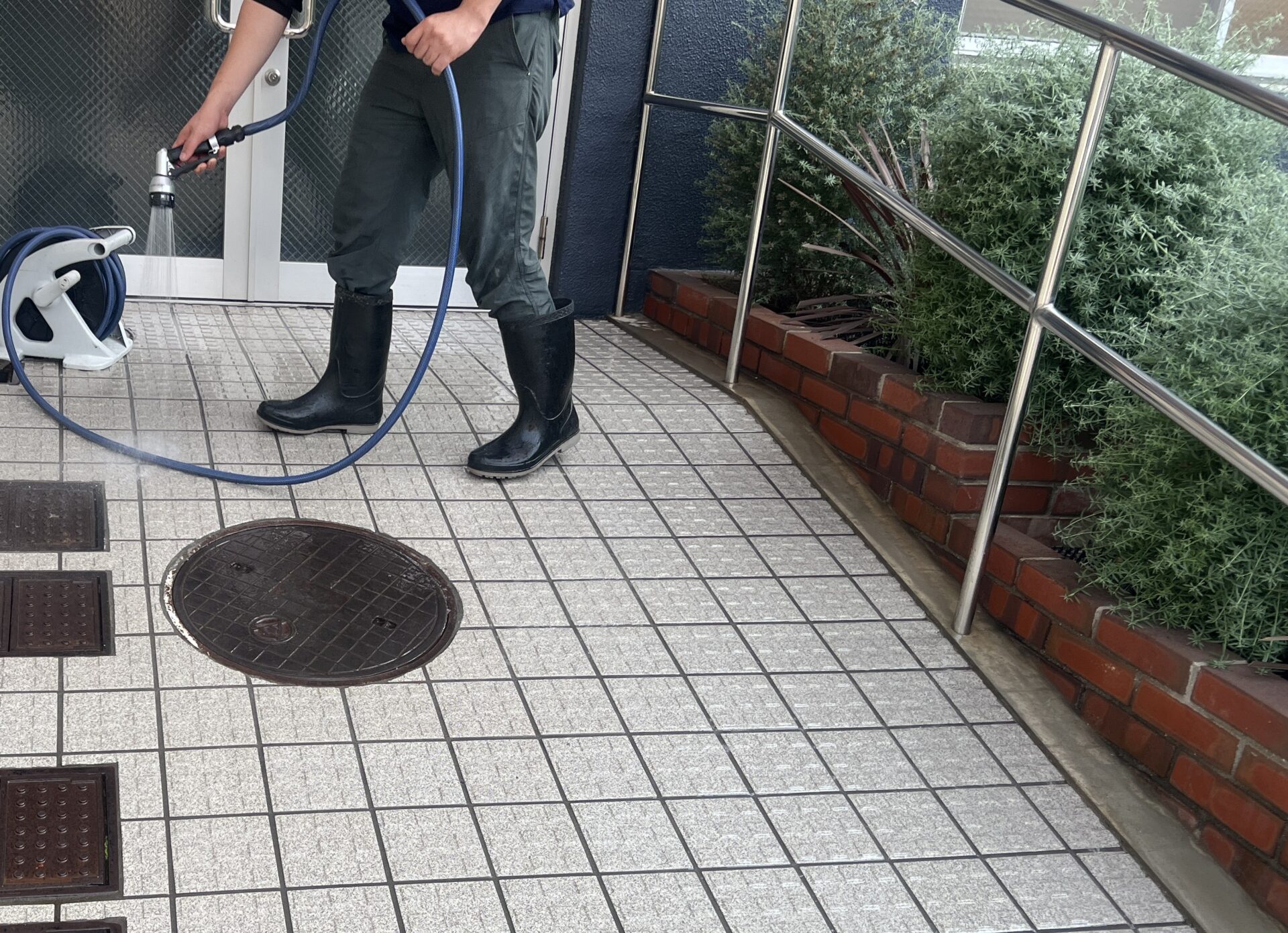 エントランス スロープ床 防滑工事