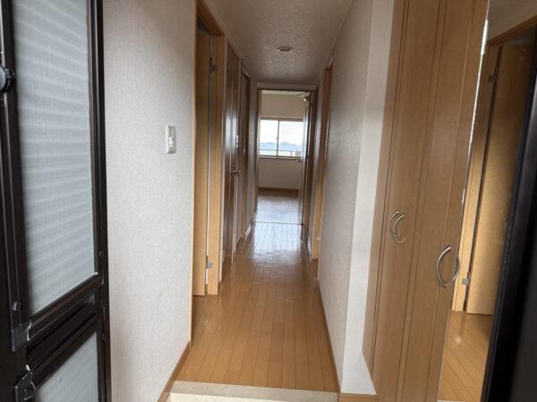 広島市で退去修繕工事をご検討の方へ、退去修繕工事事例を広島市に地域密着のクリーンハウス工業がご紹介します