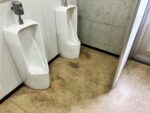 【トイレ】トイレ床 清掃作業
