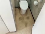 【トイレ】トイレ床 清掃作業