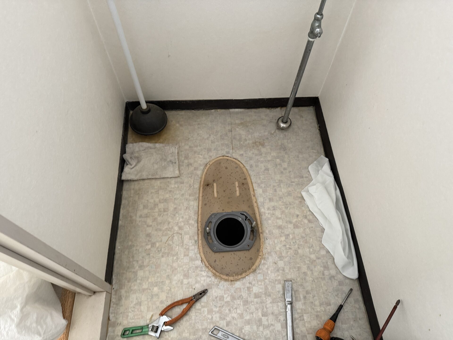 【アパート】トイレ 取替工事