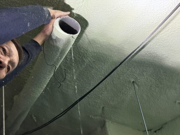 広島市で雨漏り・水漏れ工事をご検討の方へ、配管ドレン工事事例を広島市に地域密着のクリーンハウス工業がご紹介します