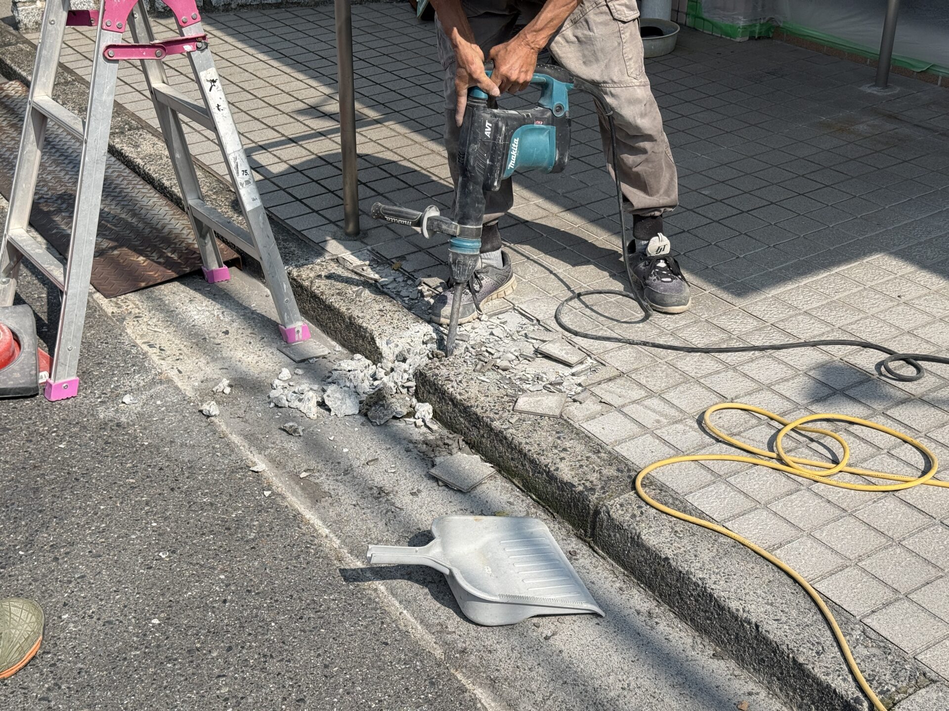 【店舗】入口 スロープ工事