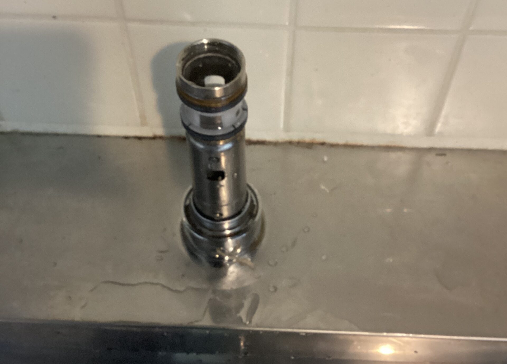 キッチン水栓 カートリッジ取替工事