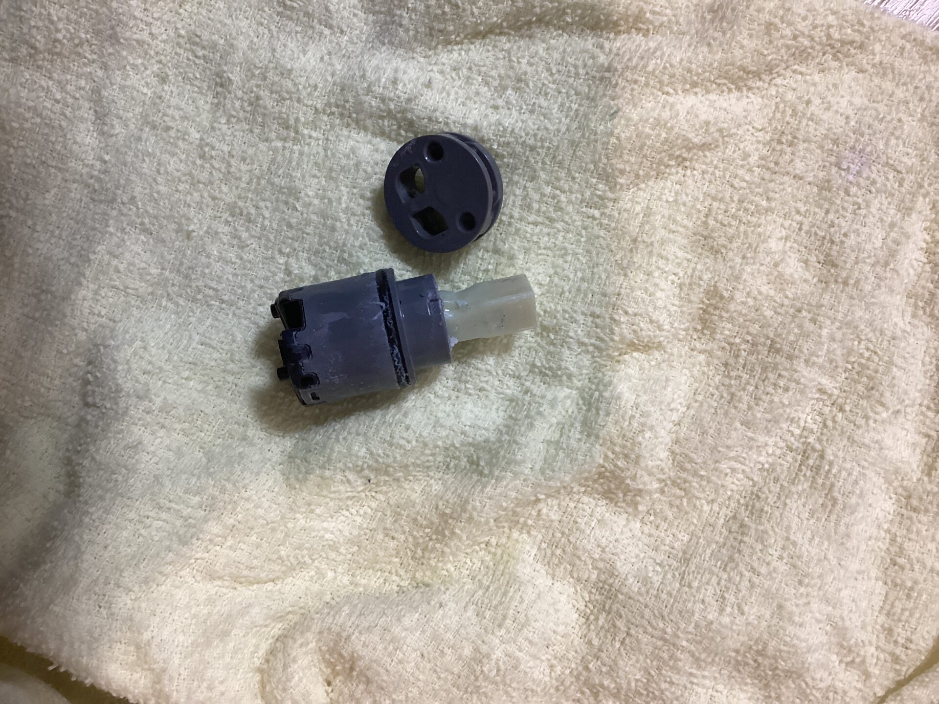 キッチン水栓 カートリッジ取替工事