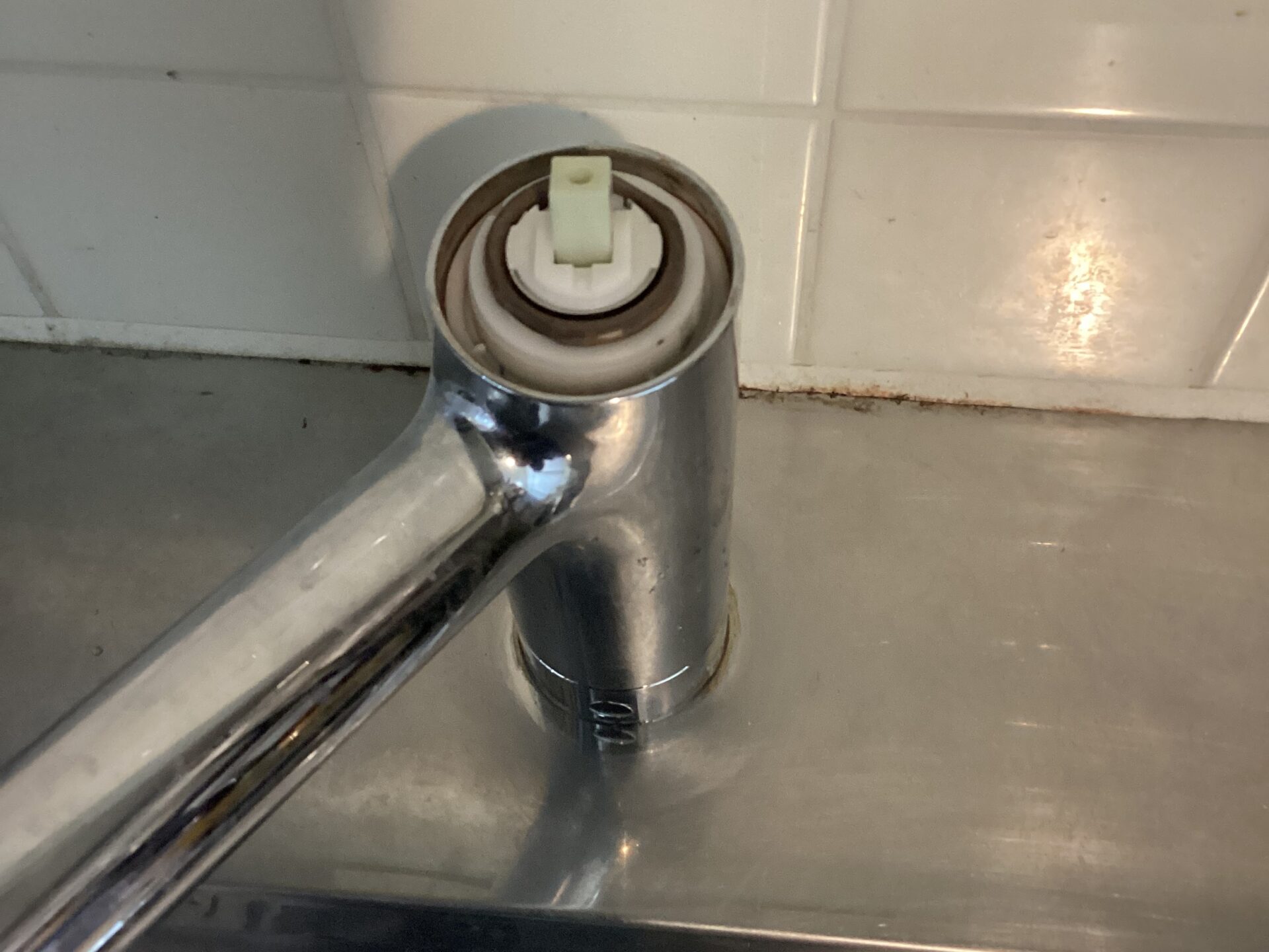 キッチン水栓 カートリッジ取替工事