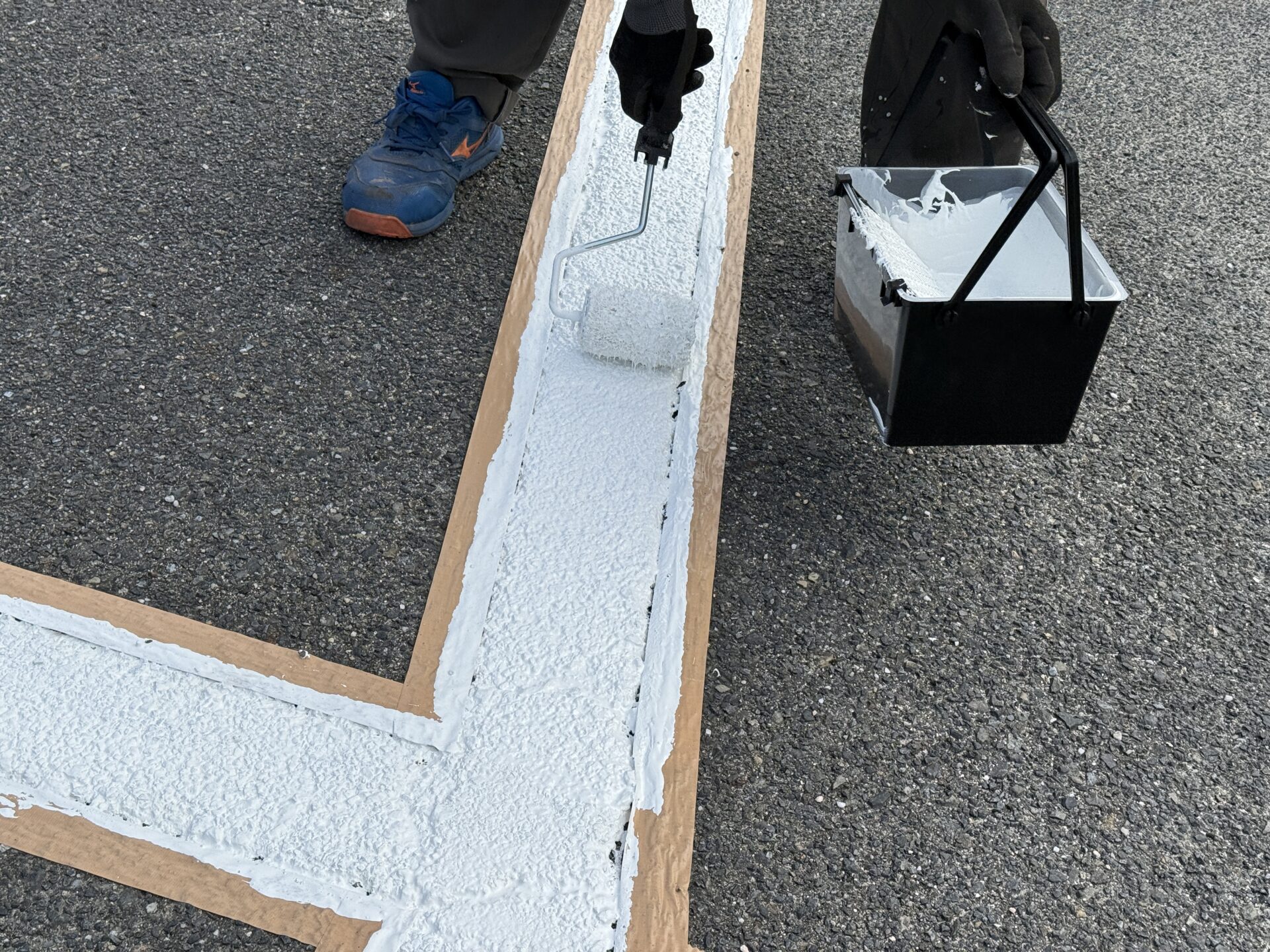 駐車場 ライン 及 番号入れ工事