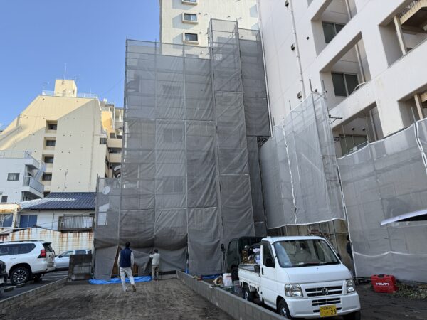 広島市で外壁補修・塗装工事をご検討の方へ、外壁補修・塗装工事事例を広島市に地域密着のクリーンハウス工業がご紹介します