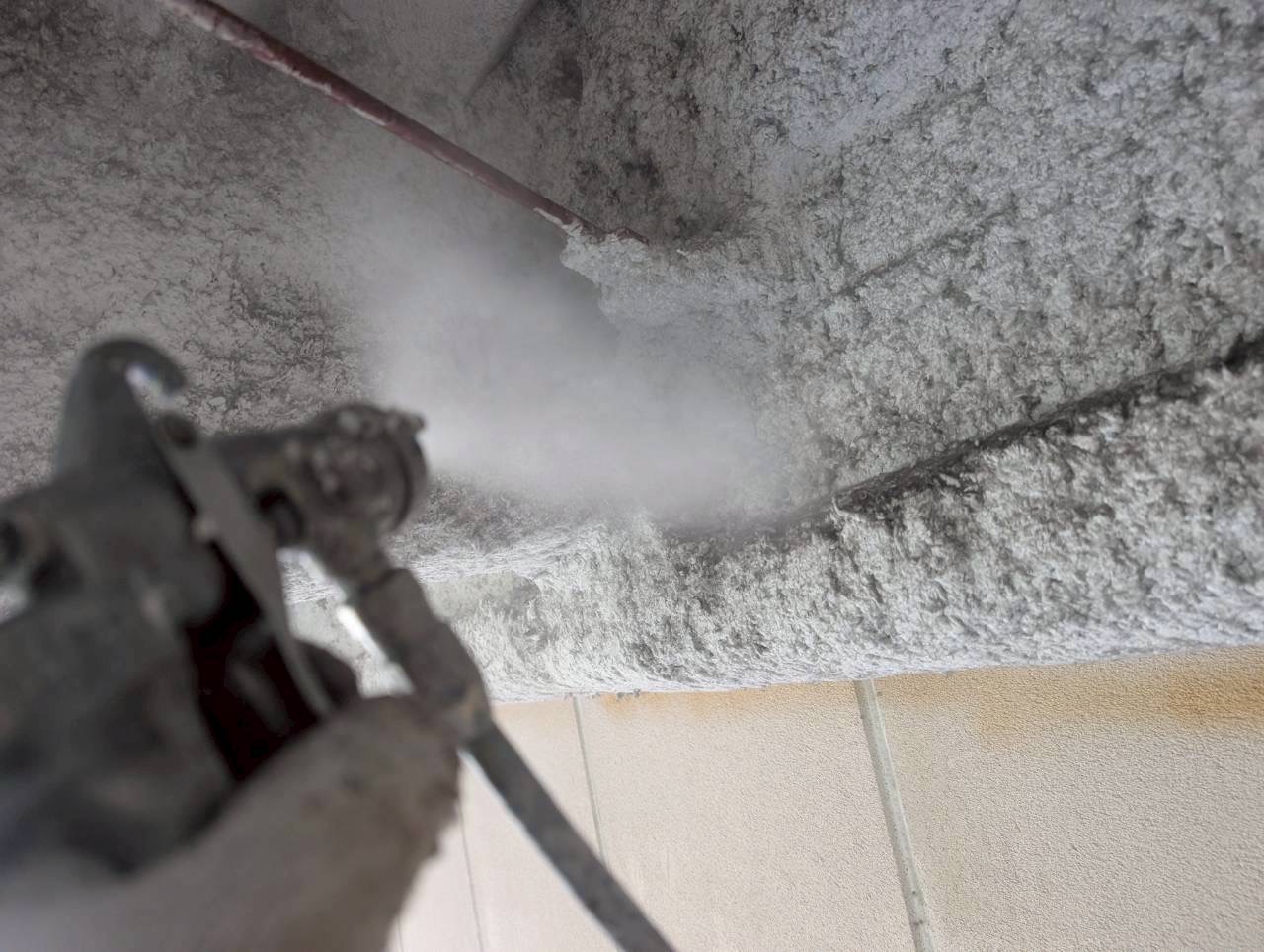 【駐車場】駐車場内 石綿固め作業