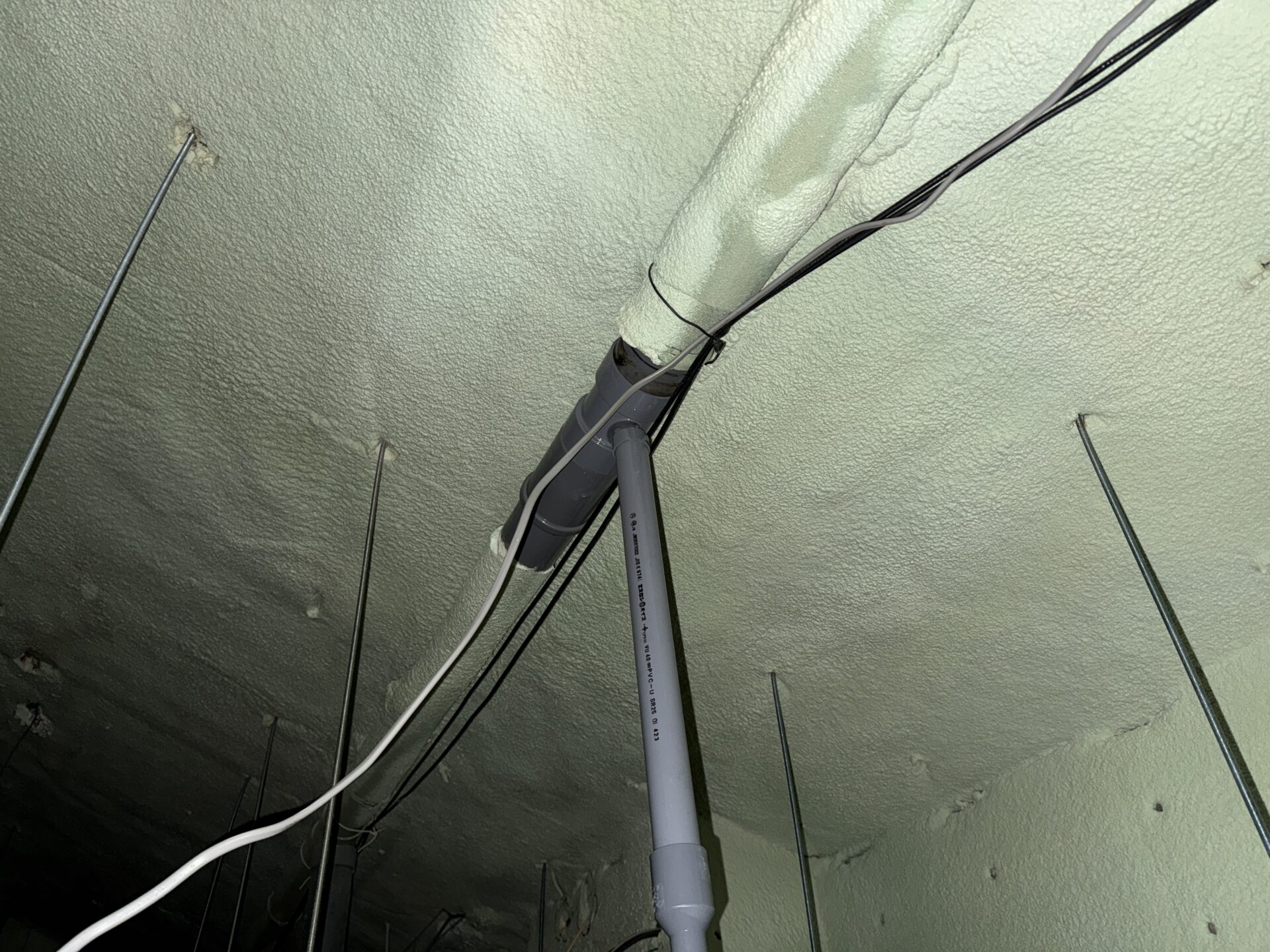 換気扇 配管ドレン工事