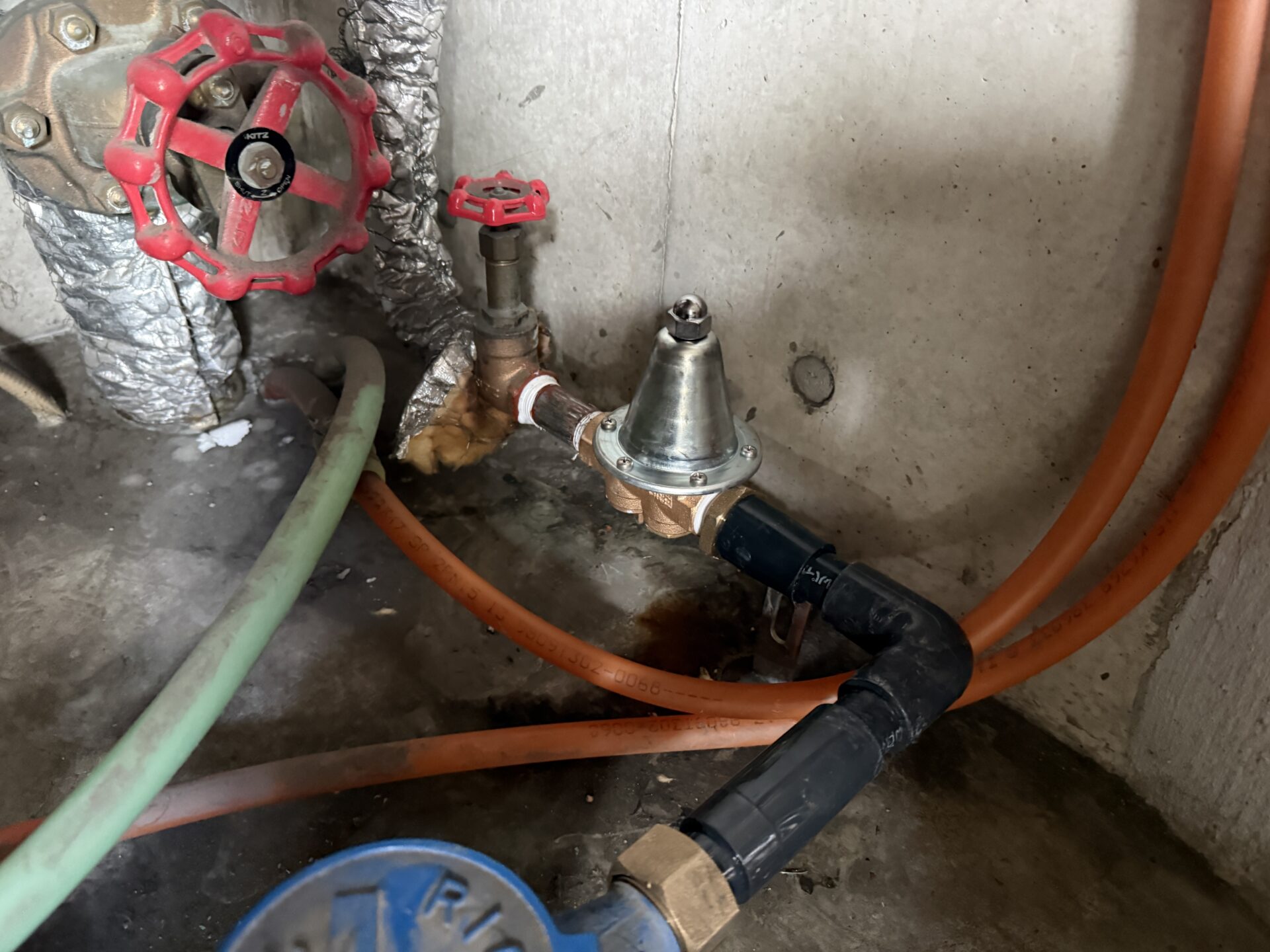 パイプシャフト内 減圧弁 取替工事