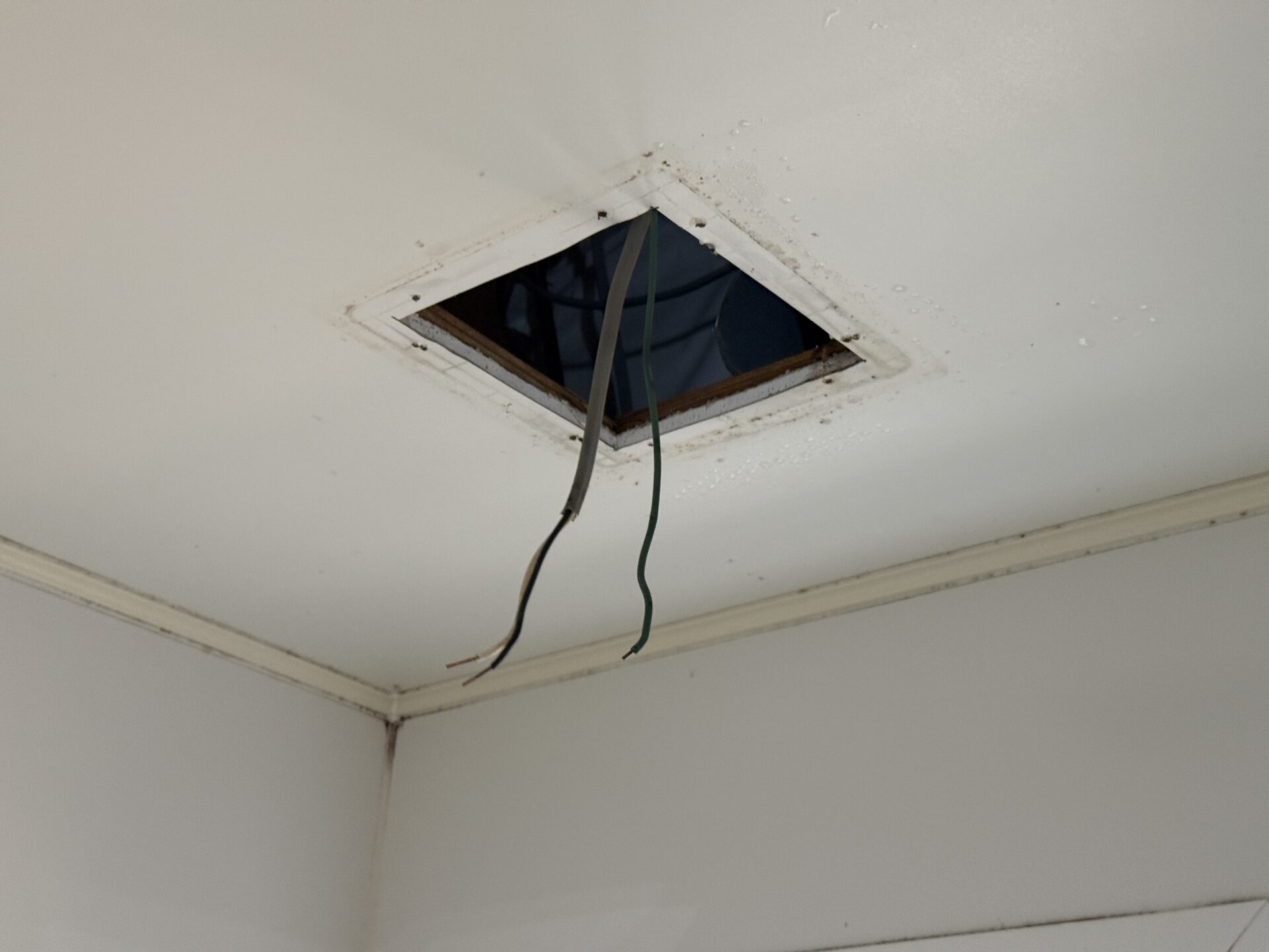 【換気扇】キッチン・浴室　換気扇 取替工事