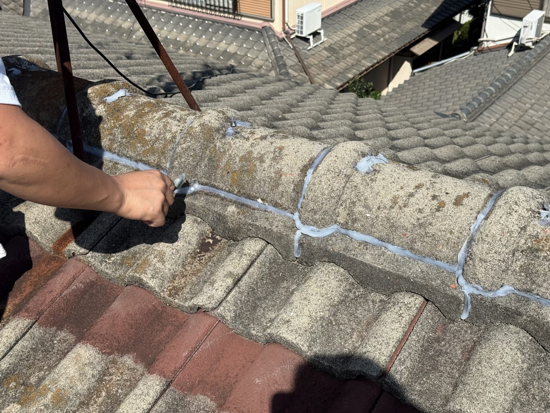 【戸建て】屋根瓦 雨漏り補修工事