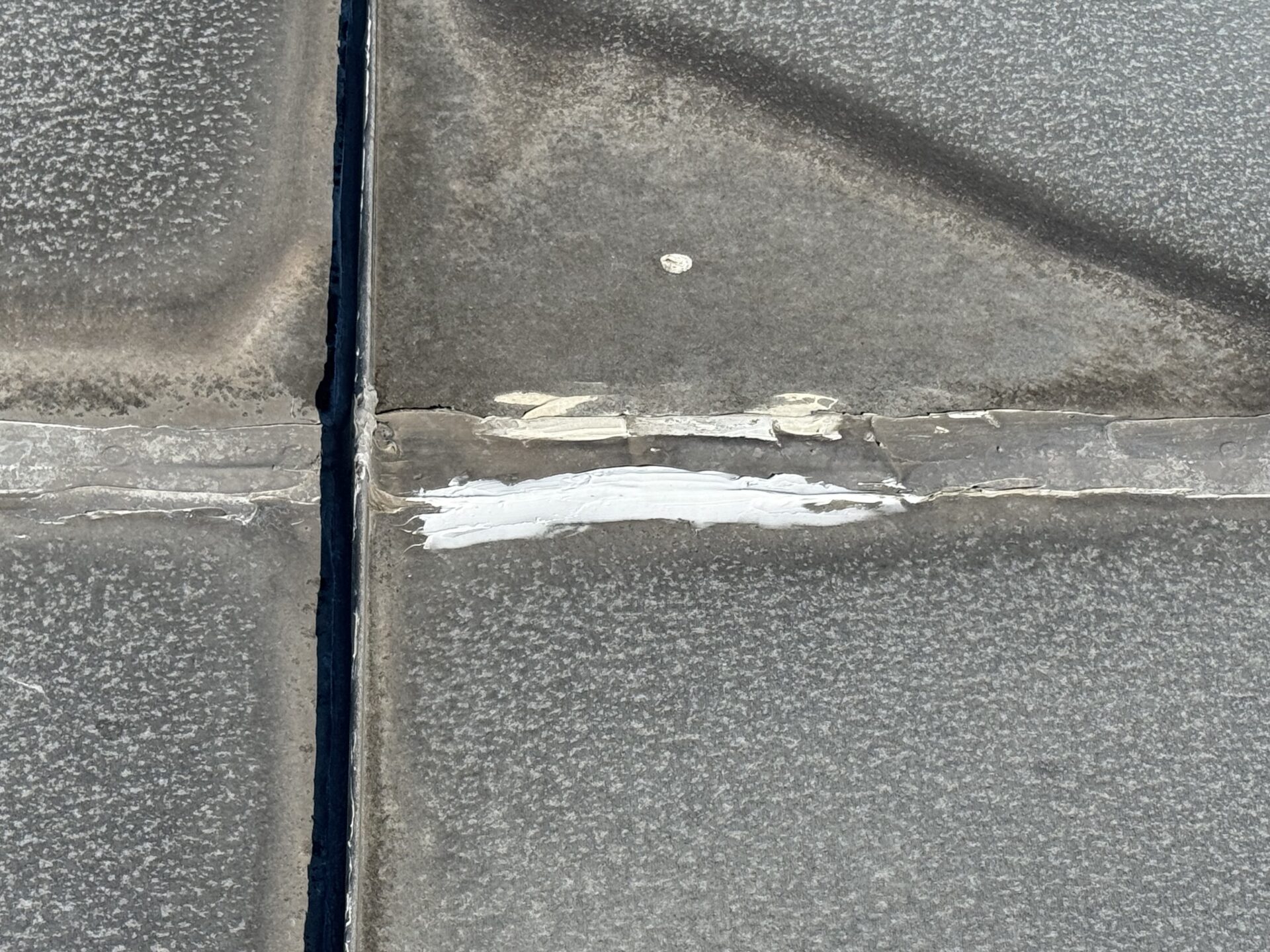 【工場】屋根 雨漏り補修工事