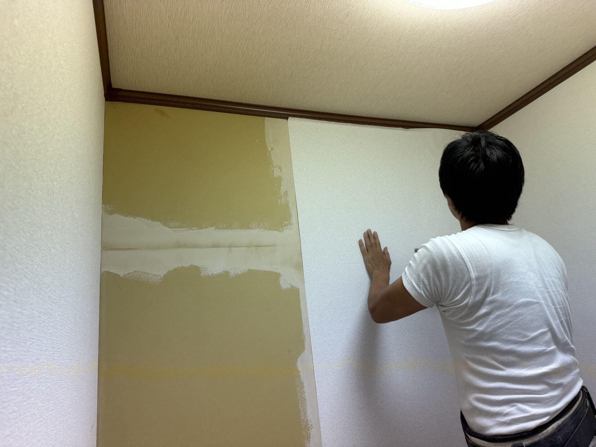 【納戸】壁 改修工事