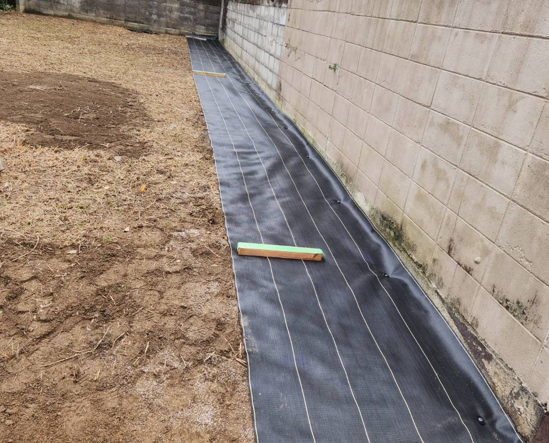 【空き地】除草作業 及 防草シート工事