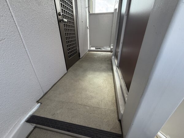 広島市で外部階段 改修工事をご検討の方へ、外部階段 改修工事事例を広島市に地域密着のクリーンハウス工業がご紹介します