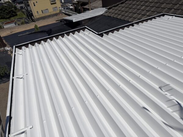 広島市でプレハブ・屋根塗装工事をご検討の方へ、プレハブ・屋根塗装工事事例を広島市に地域密着のクリーンハウス工業がご紹介します