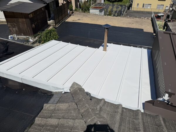 広島市でプレハブ・屋根塗装工事をご検討の方へ、プレハブ・屋根塗装工事事例を広島市に地域密着のクリーンハウス工業がご紹介します