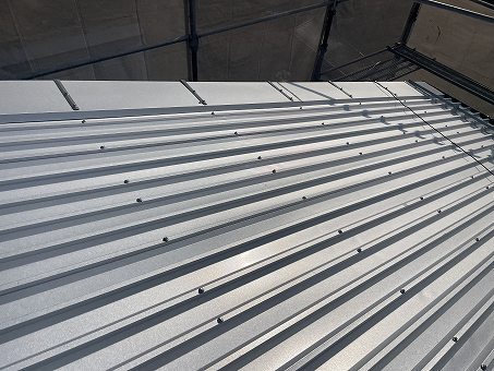 【工場】スレート屋根 カバー工事