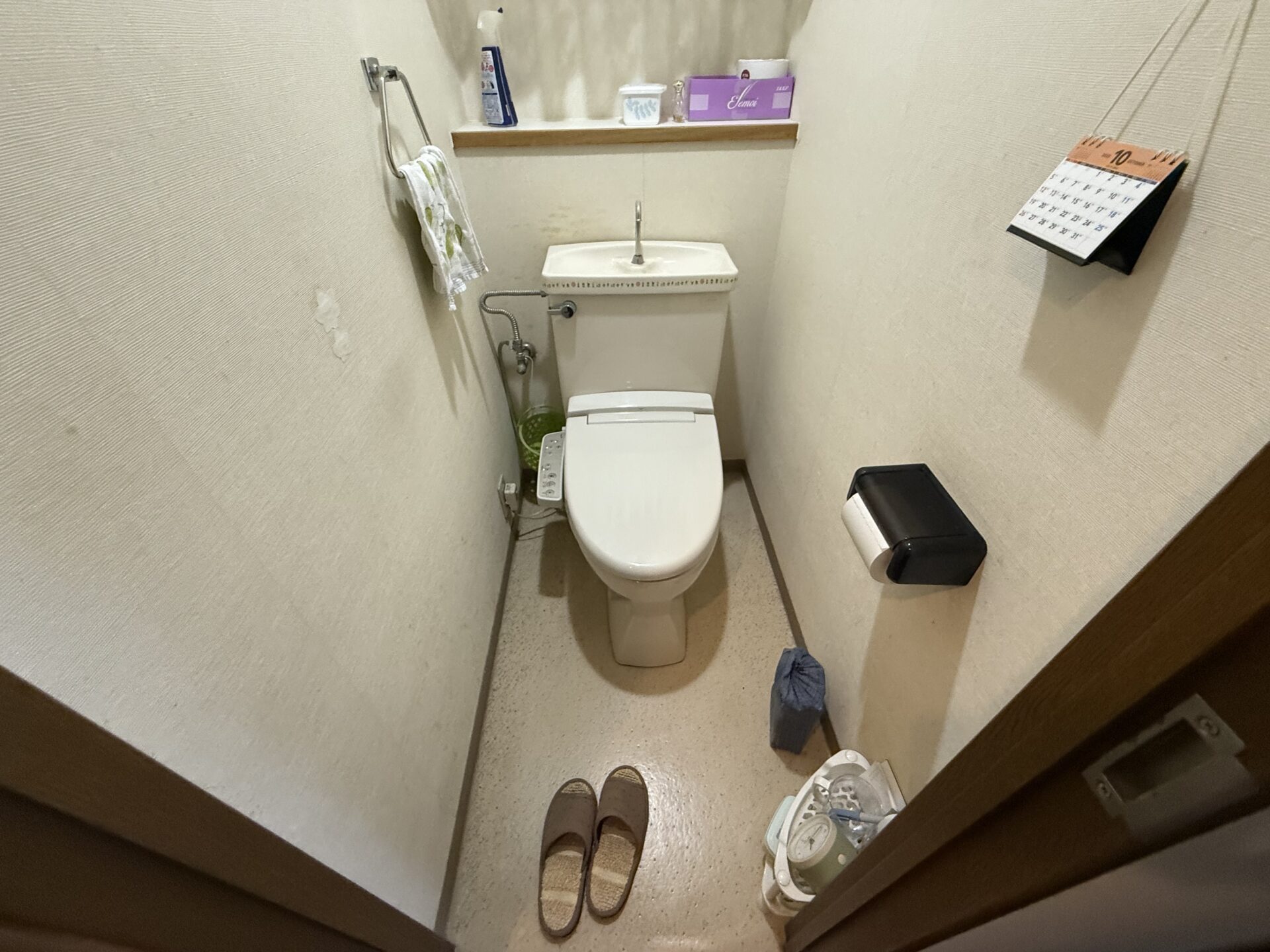 キッチン 及 トイレ　改修工事