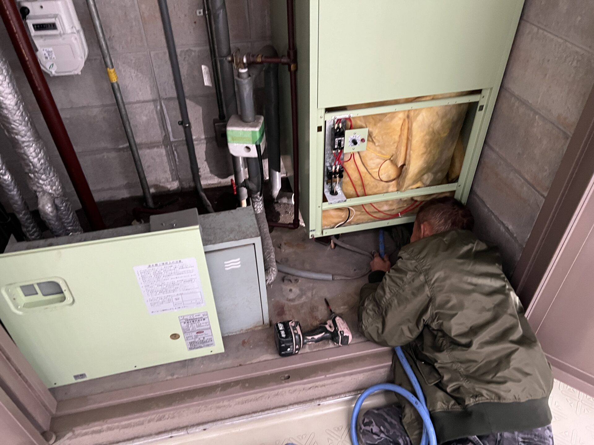 【マンション】電気温水器 取替工事