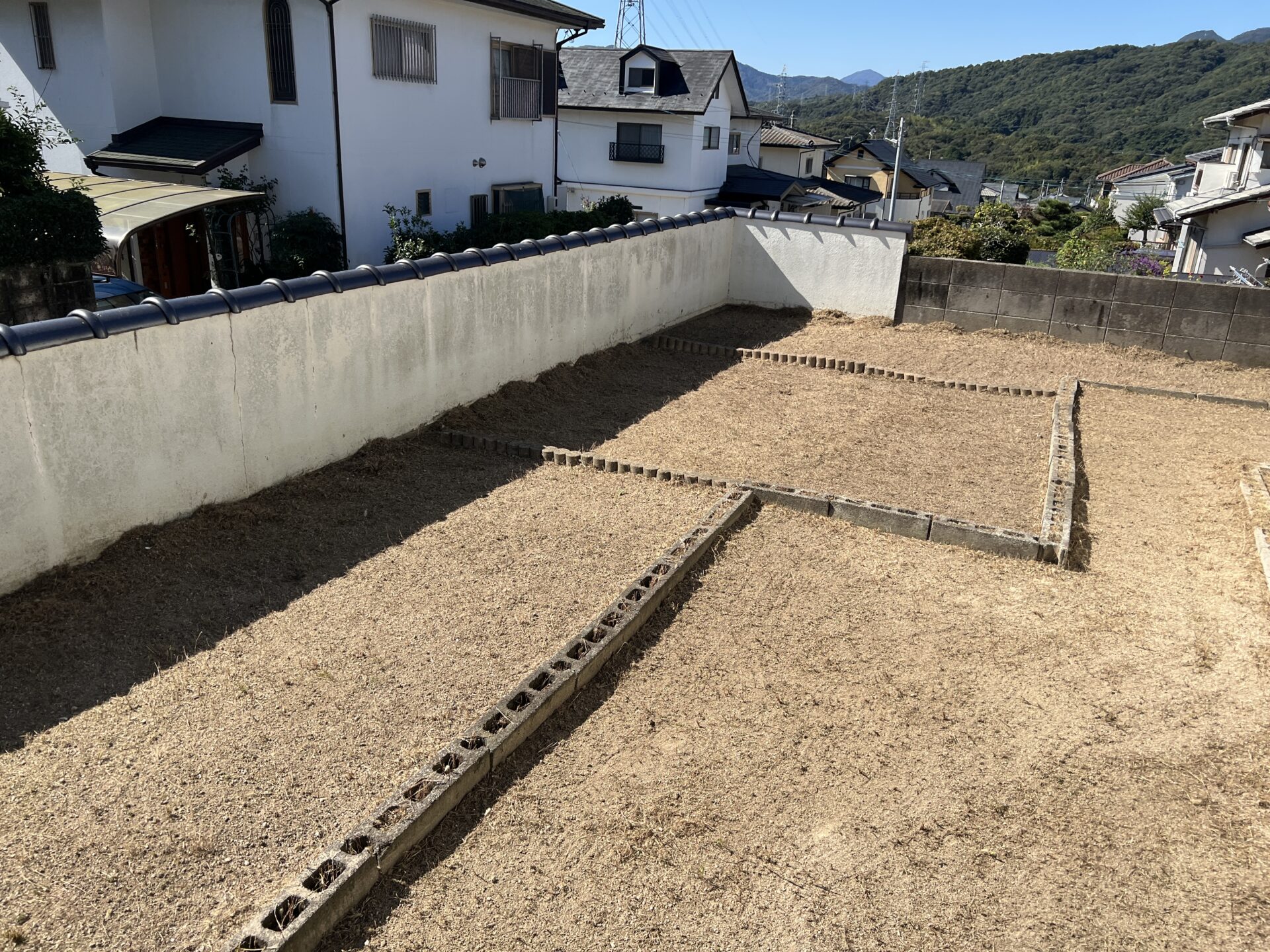 【庭木】剪定作業・雑草撤去作業