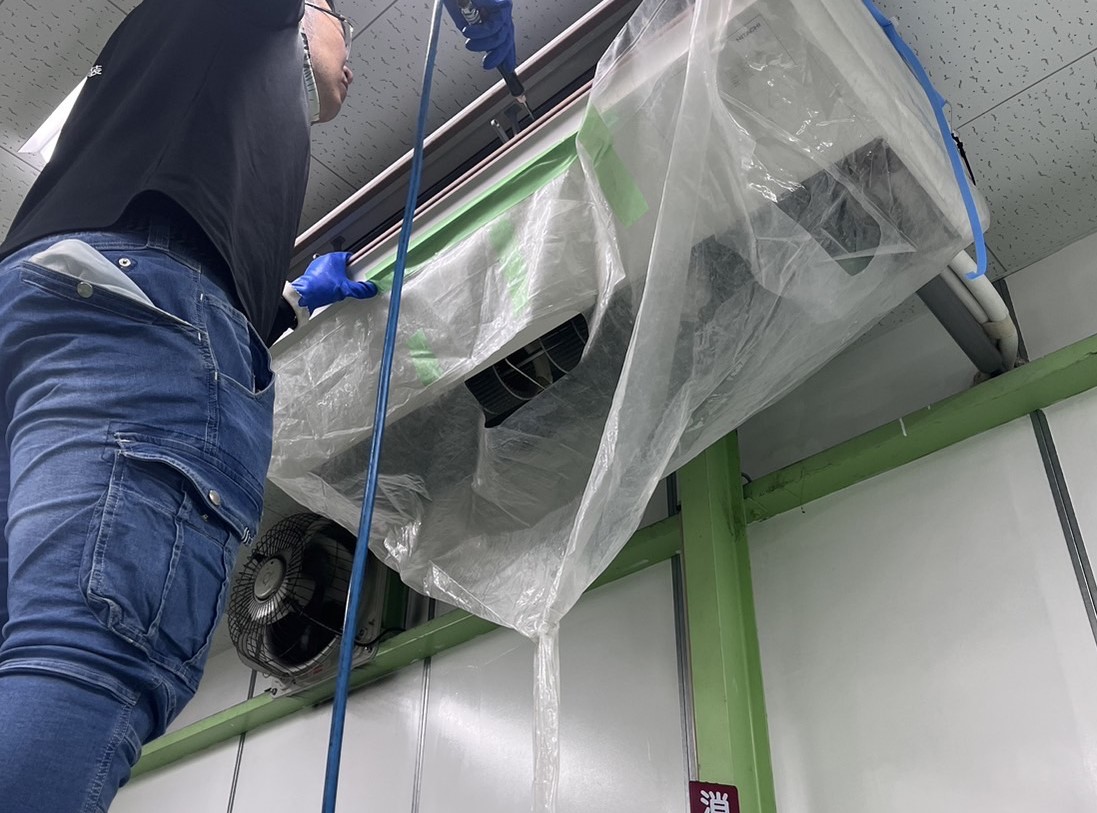 【工場】天井吊下形エアコンクリーニング（山県郡北広島町川西）