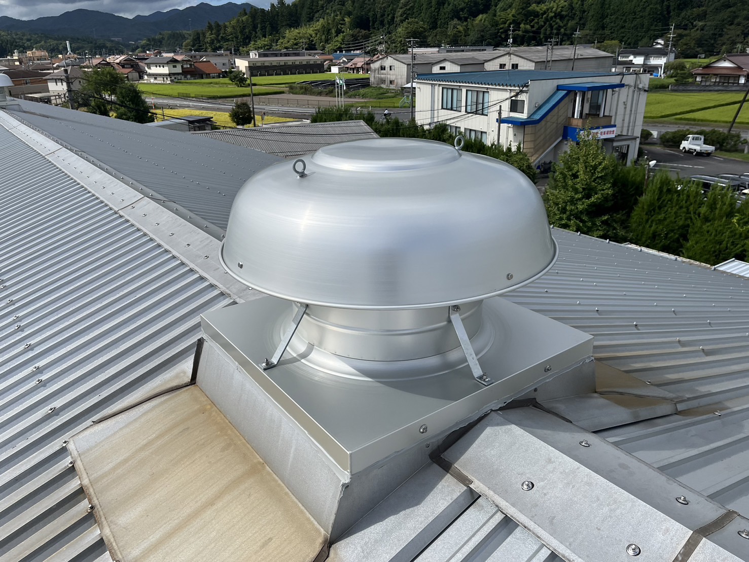 【工場】ルーフファン取替工事（山県郡北広島町壬生）